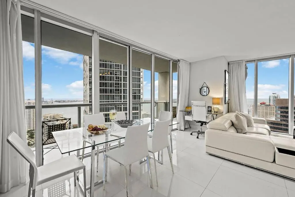 アパート 44th Floor Corner 2 Bdr• Icon Brickell• Ocean View And Free マイアミ