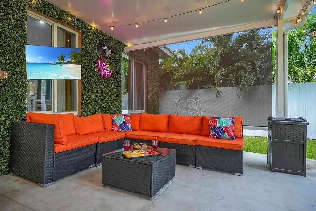 Hébergement de vacances Escape Gameroom, Bar, Bbq, Spacious,king Bed, Luxury Mattresses, Near Beach, 6 Blocks Away From Bars, Nite Clubs, Res, Shops Miami