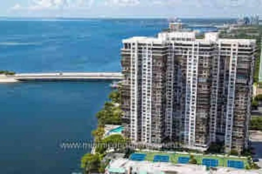 Comfy 28th Floor • Brickell • Ocean & Views Apartment