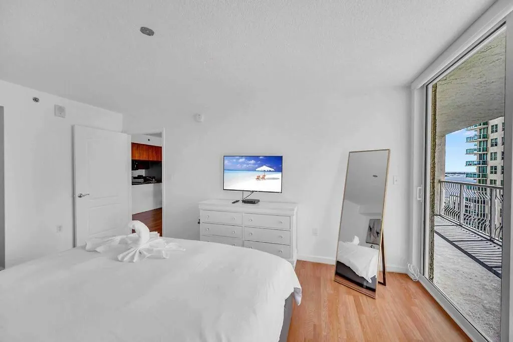 Lux 1 Bdr 1 Bth • Brickell • Pool & Ocean Views דירה