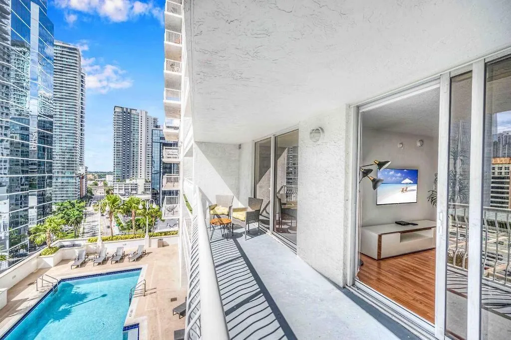 Lux 1 Bdr 1 Bth • Brickell • Pool & Ocean Views דירה מיאמי