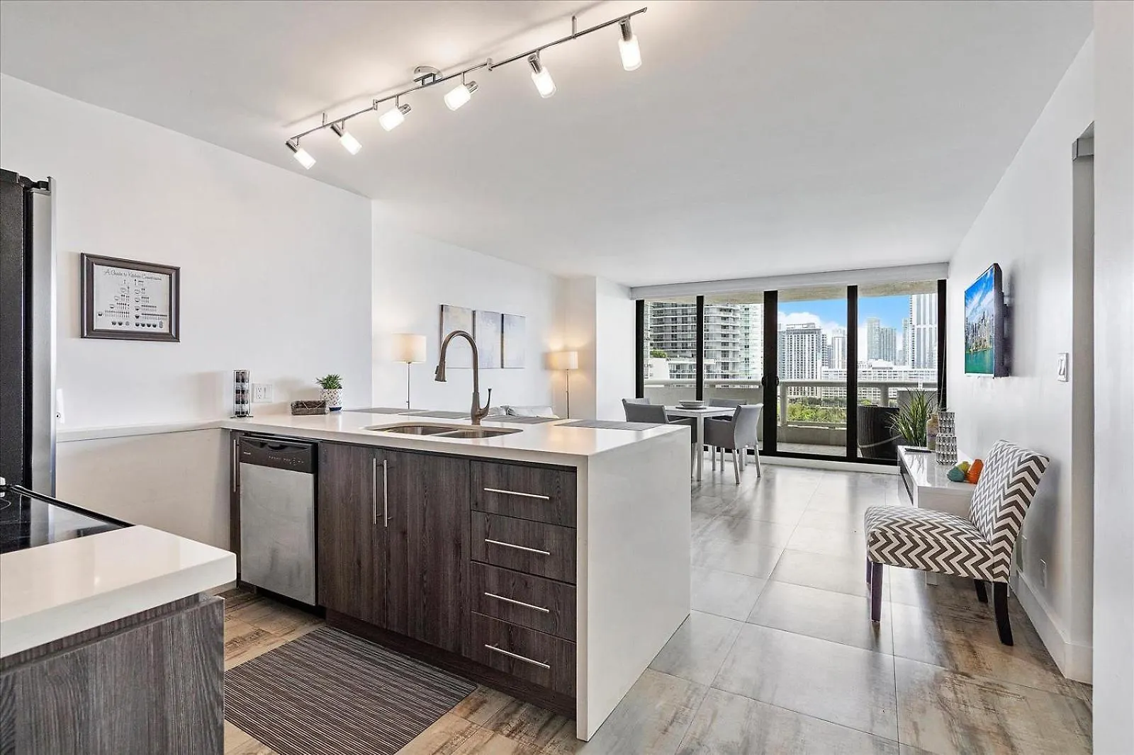 Beautiful Water & Park Views, Remodeled, Wfh Office * Miami
