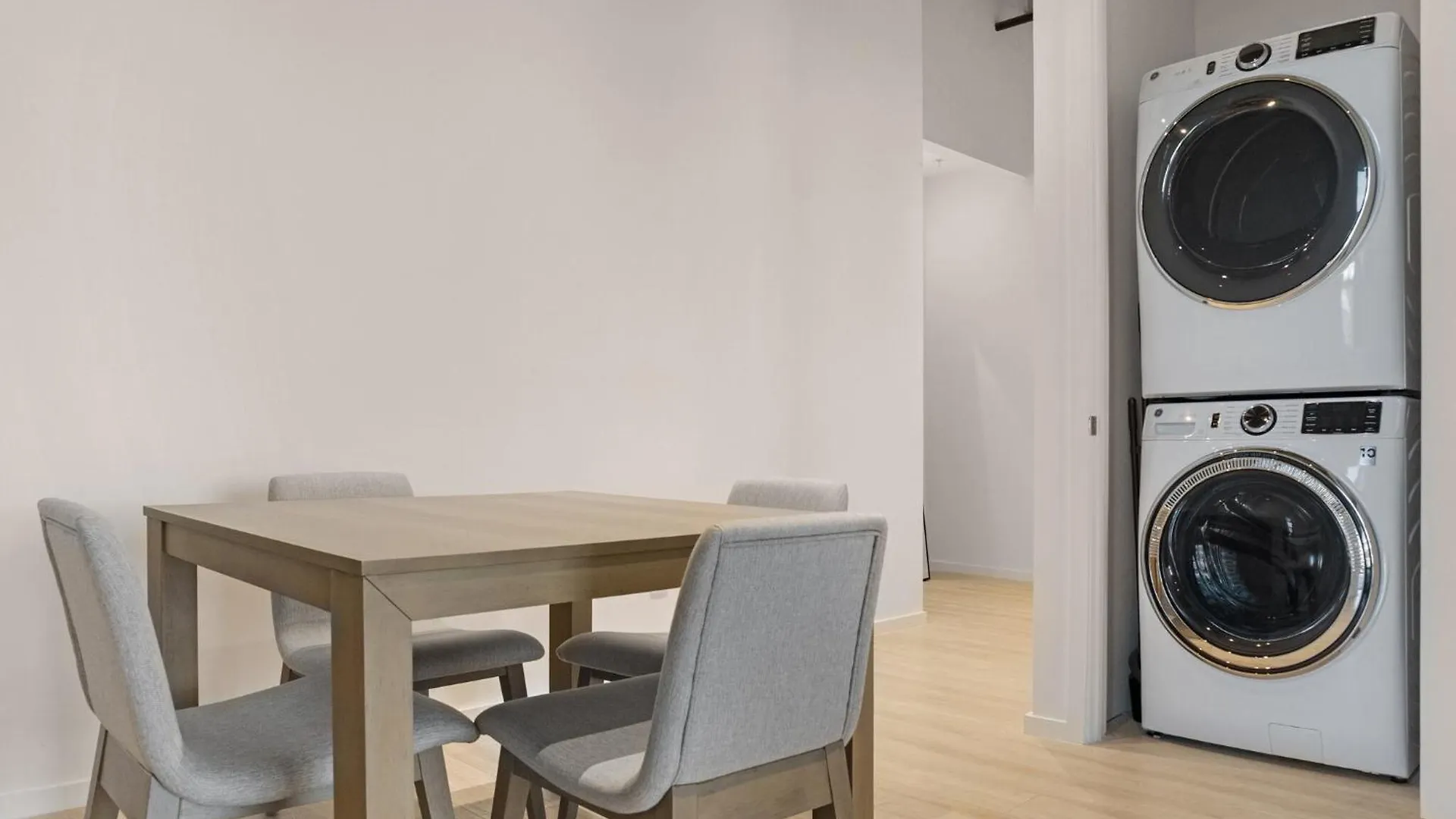 شقة Roami At Little River Lofts
