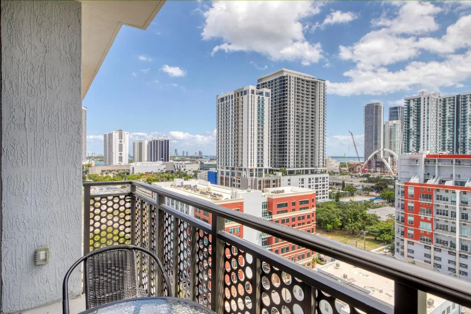 公寓 Blueground Wynwood Gym Roof Pool Nr Midtown Mia-101 迈阿密