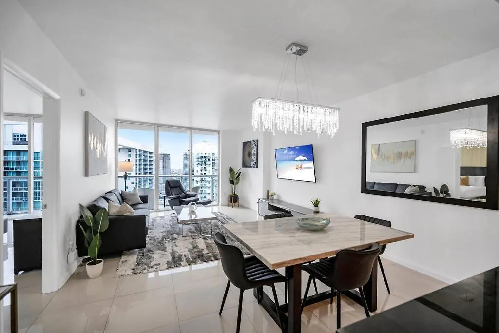 38th Floor W With Amenities Apartman *