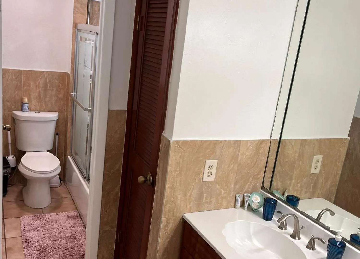 Homestay Spanish Style House - Free Parking *