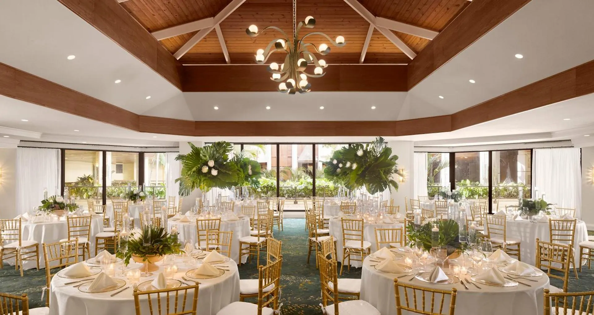 Mayfair House & Garden Hotel