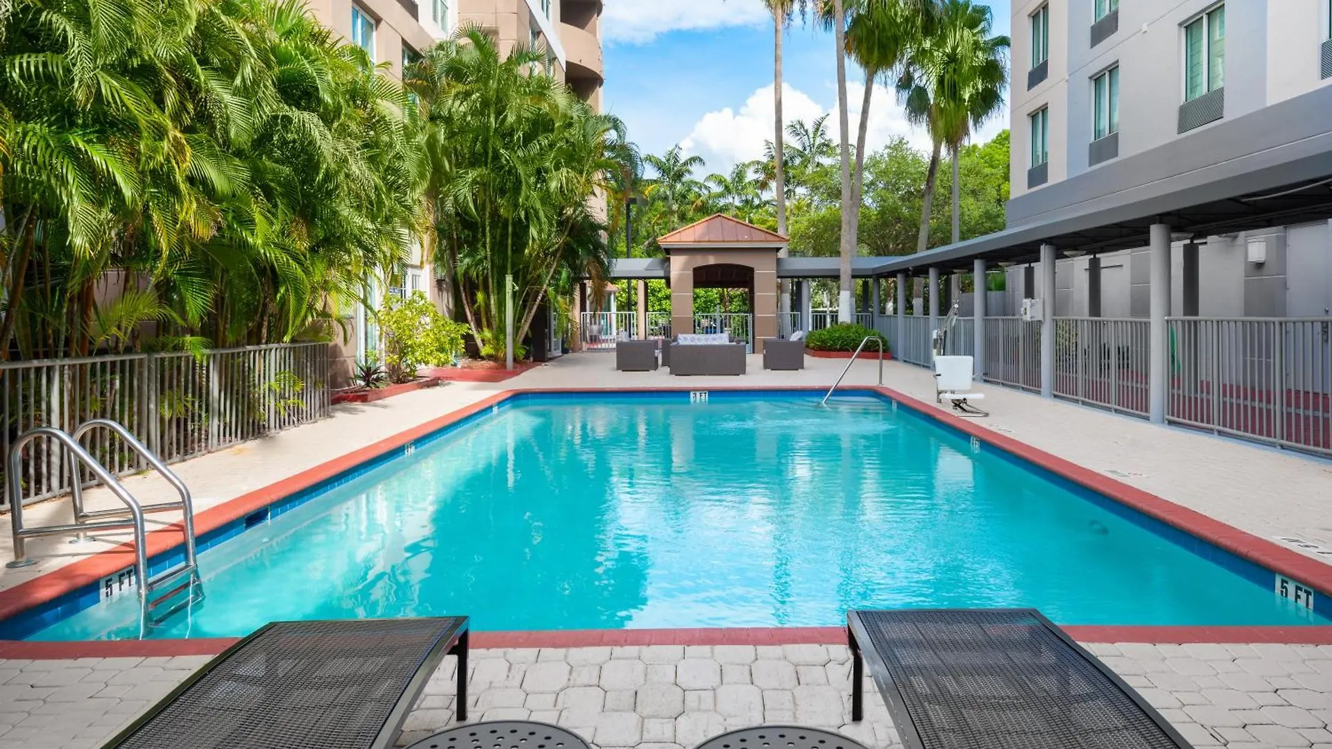 Miami-doral Area By Ihg Hotel 4*