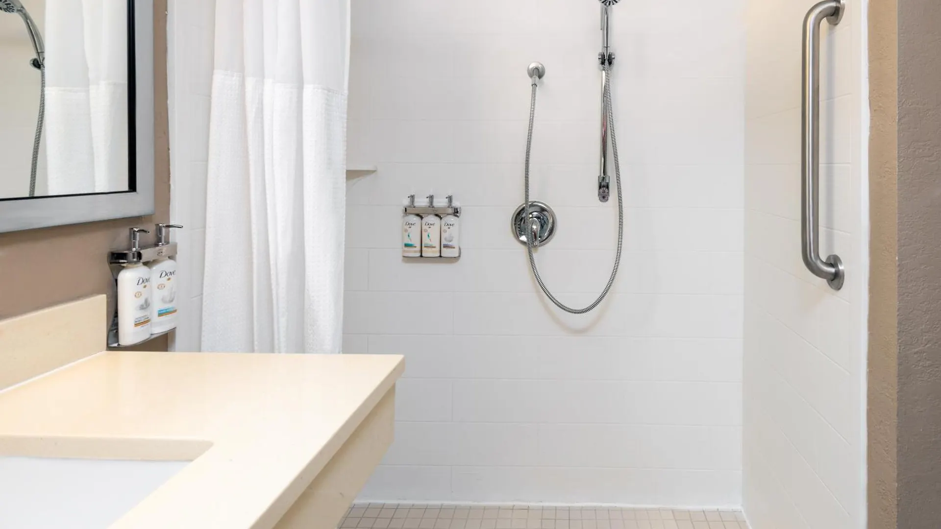 Miami-doral Area By Ihg Hotel 4*