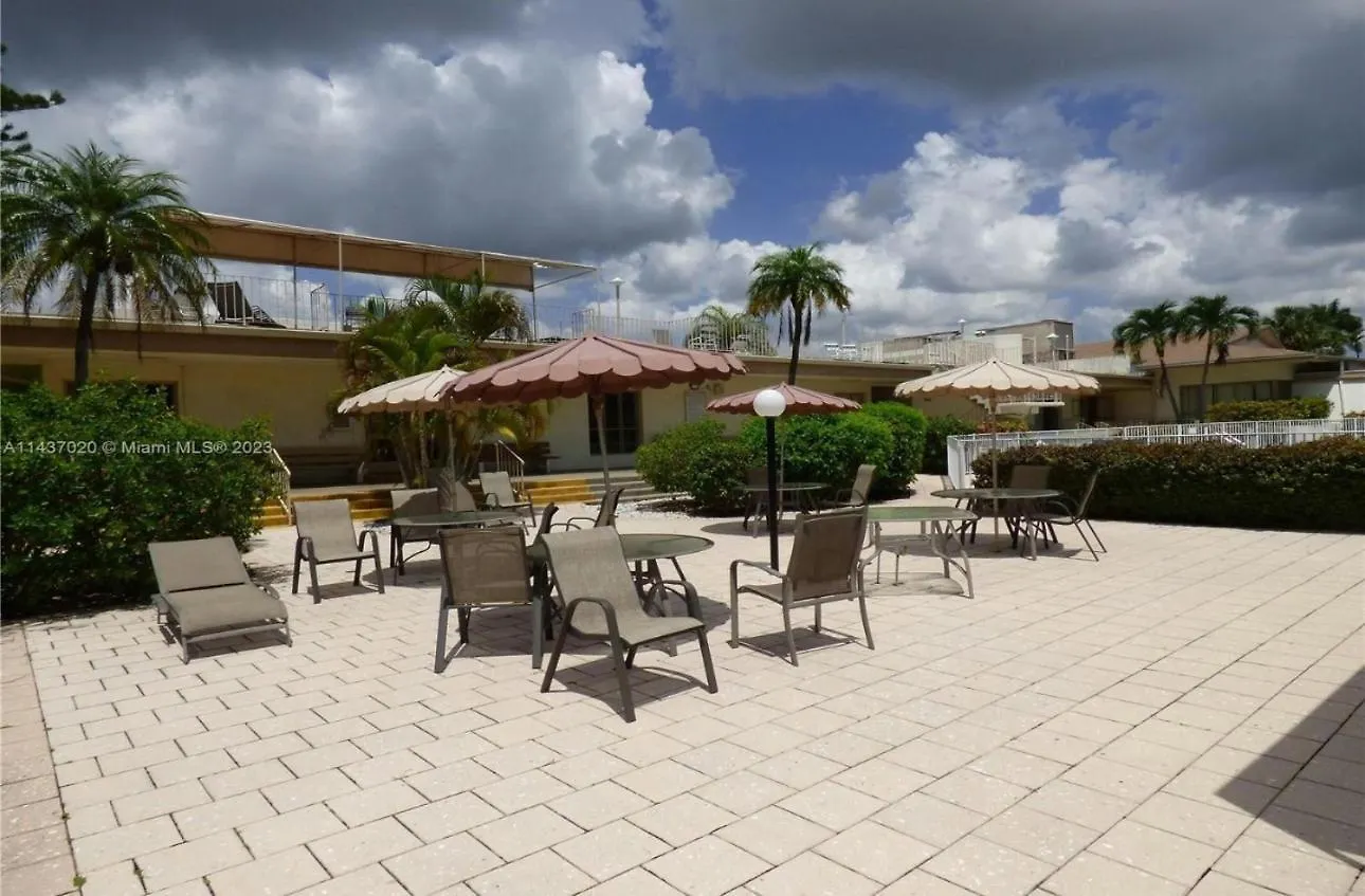 Appartamento One Bedroom Minutes From The Beach Miami