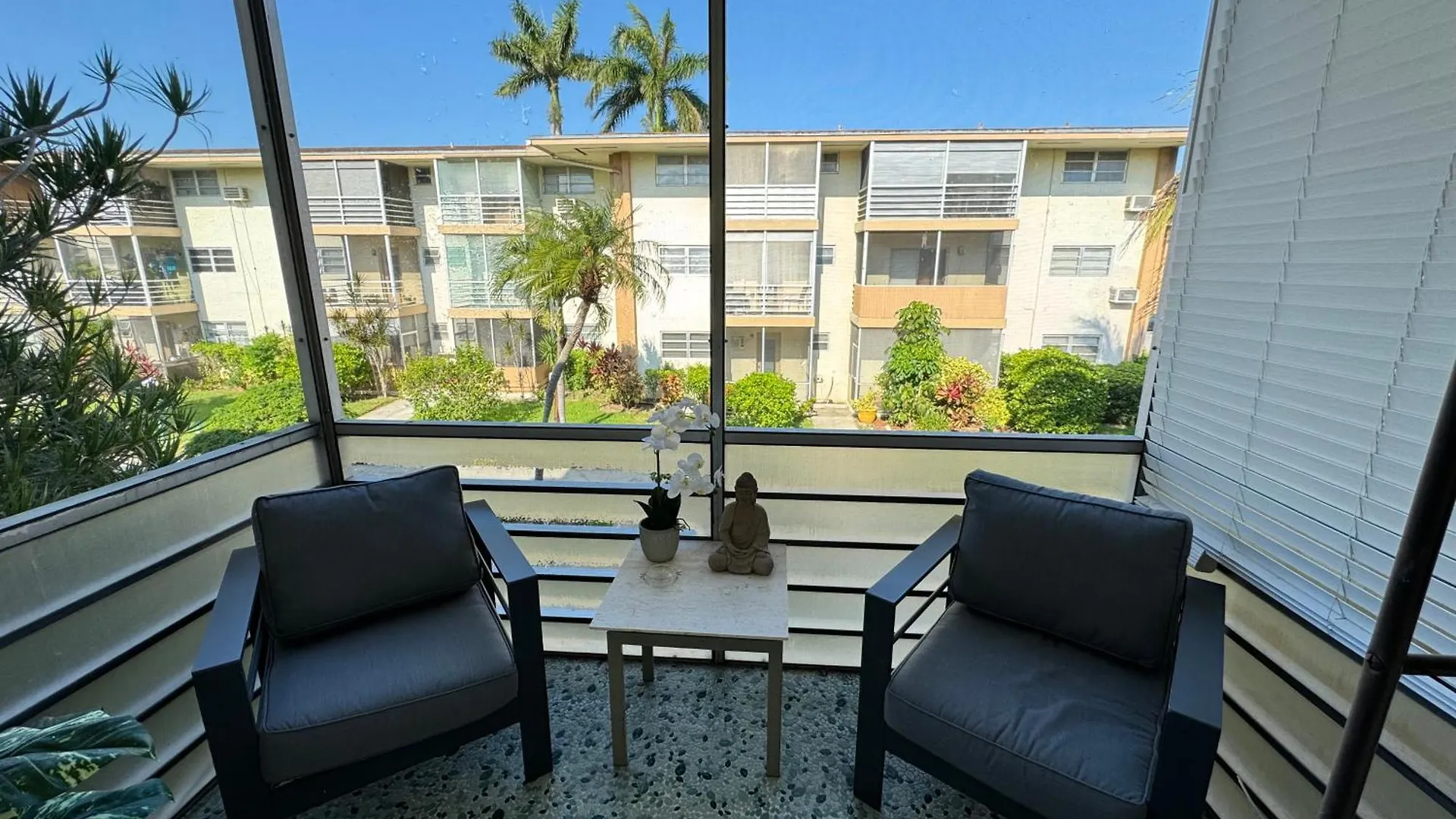 One Bedroom Minutes From The Beach * Miami