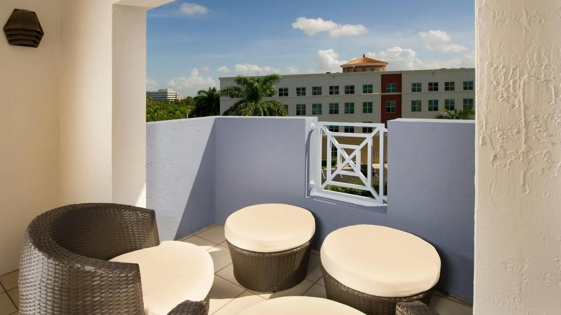 Hotel Miami-doral Area By Ihg