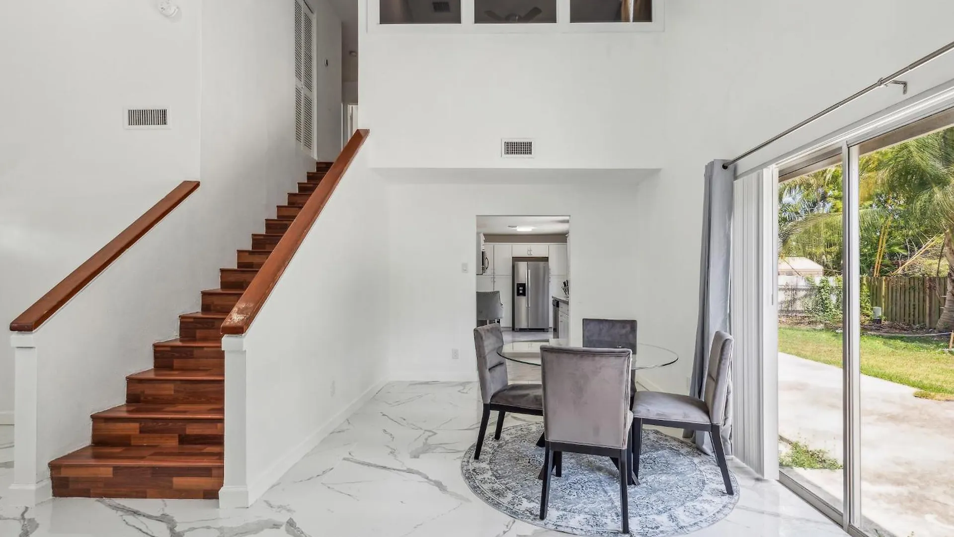 Spacious 3br In With Fenced Backyard * 迈阿密