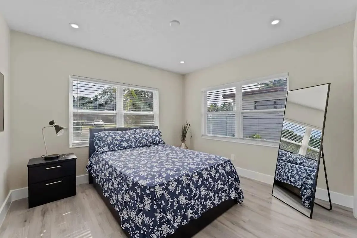 Renovu Premium House In Apartment *