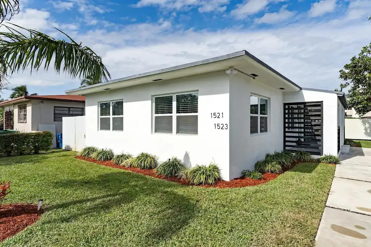 Renovu Premium House In *