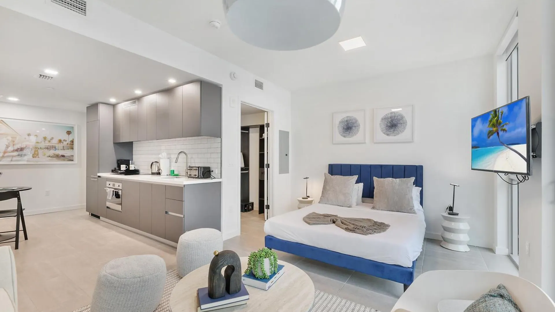 Apartment 227 Condominium By Ionica *