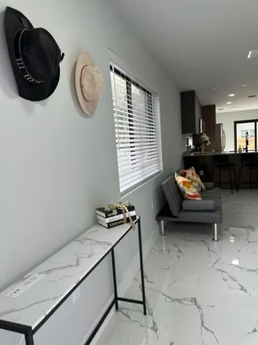 Villa Luxe 3 Bed & 3 Bath Minutes From Design District