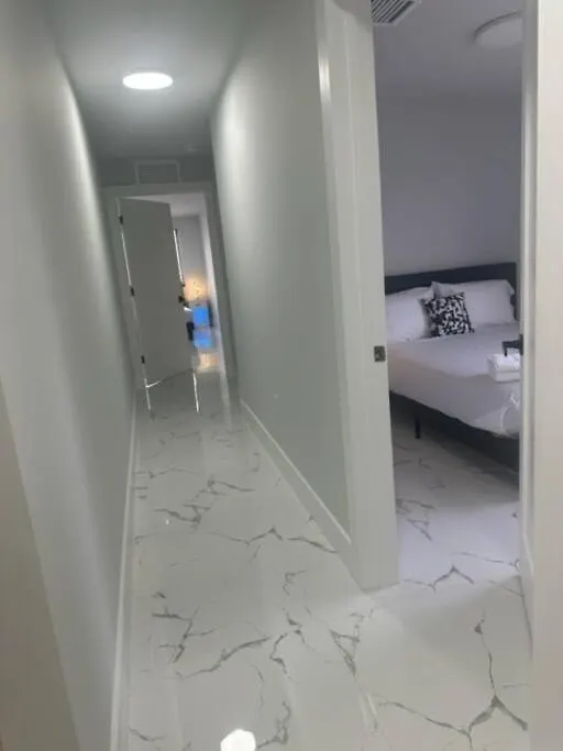 Luxe 3 Bed & 3 Bath Minutes From Design District