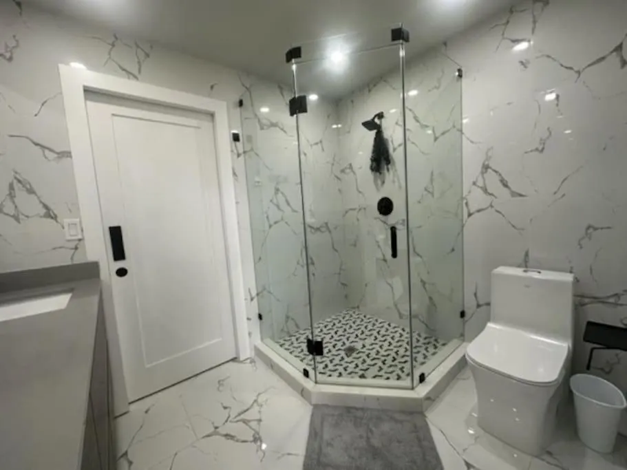 Luxe 3 Bed & 3 Bath Minutes From Design District Miami