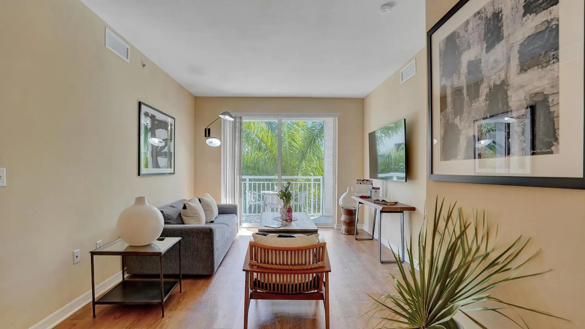 Apartman Dharma South At Red Road Commons Miami