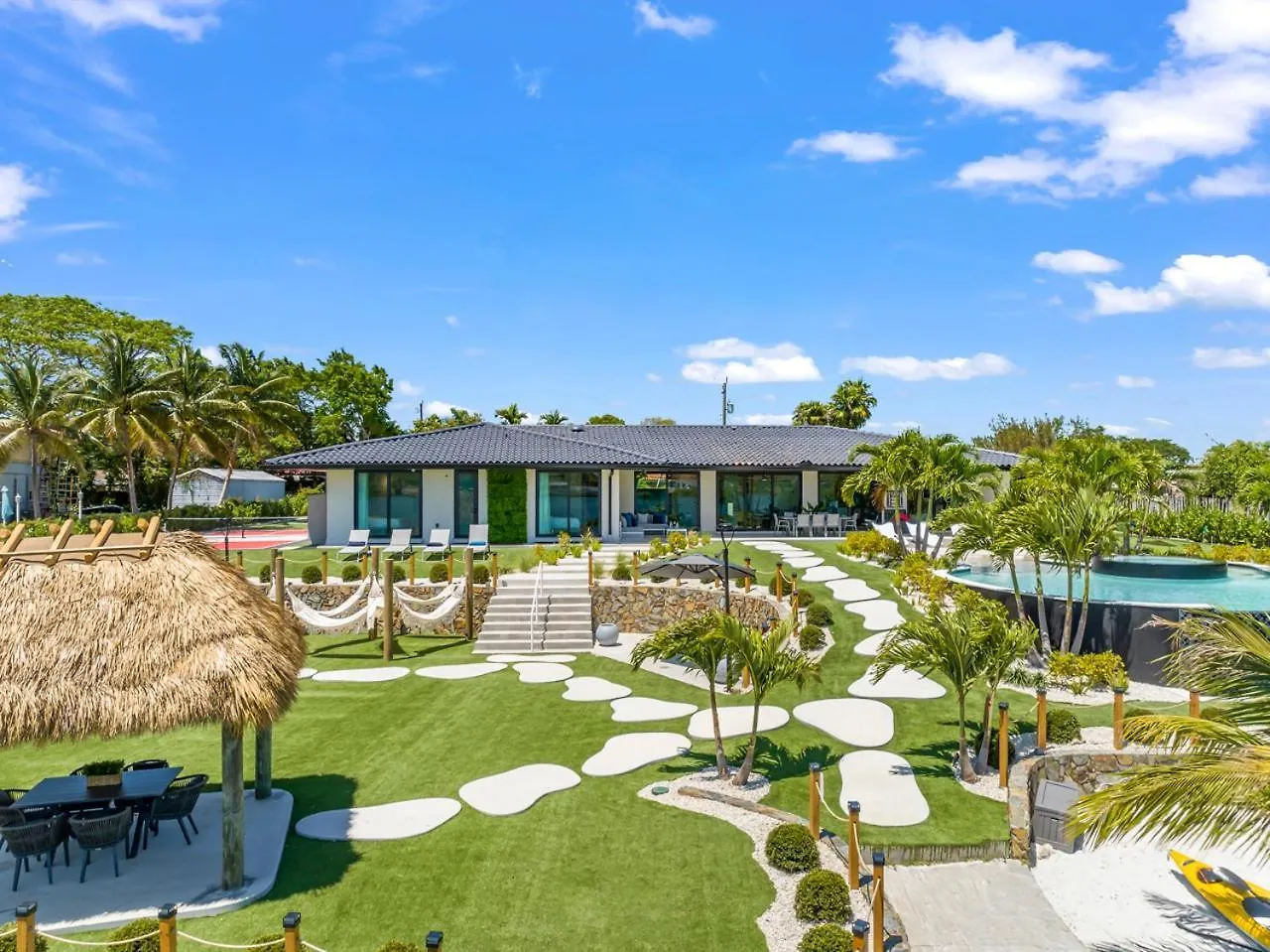 Wonderlake Infinity Pool L66 * Miami
