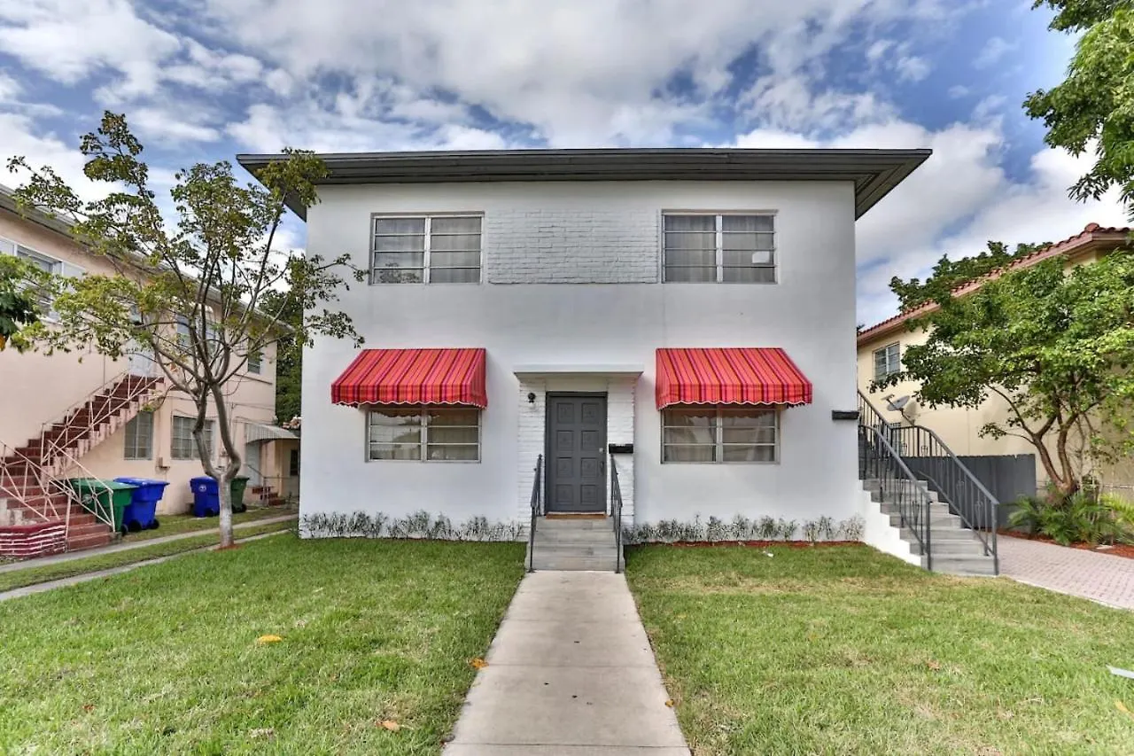 Centrally Located Impeccable Unit Wtih Bbq