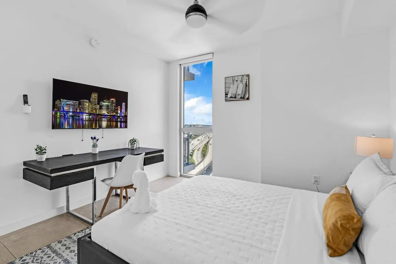 Apartment Prime Location 3 Bed Gem Near Brickell With Parking