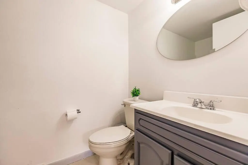 Oasis 7 Mins To Dolphin Mall Mia Ps4 Games Apartmán *