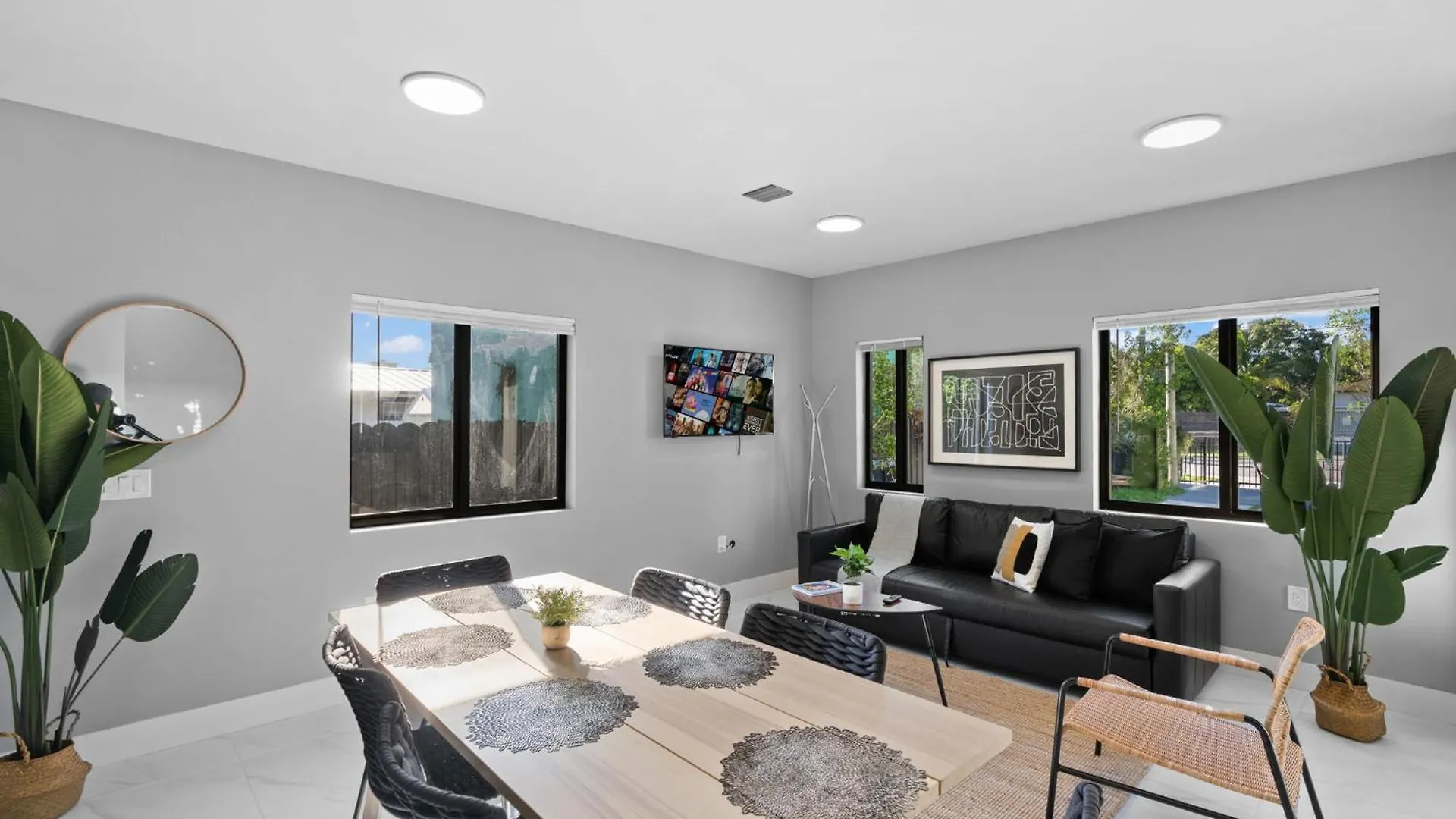 Modern 4-br House With Free Parking Apartment Miami