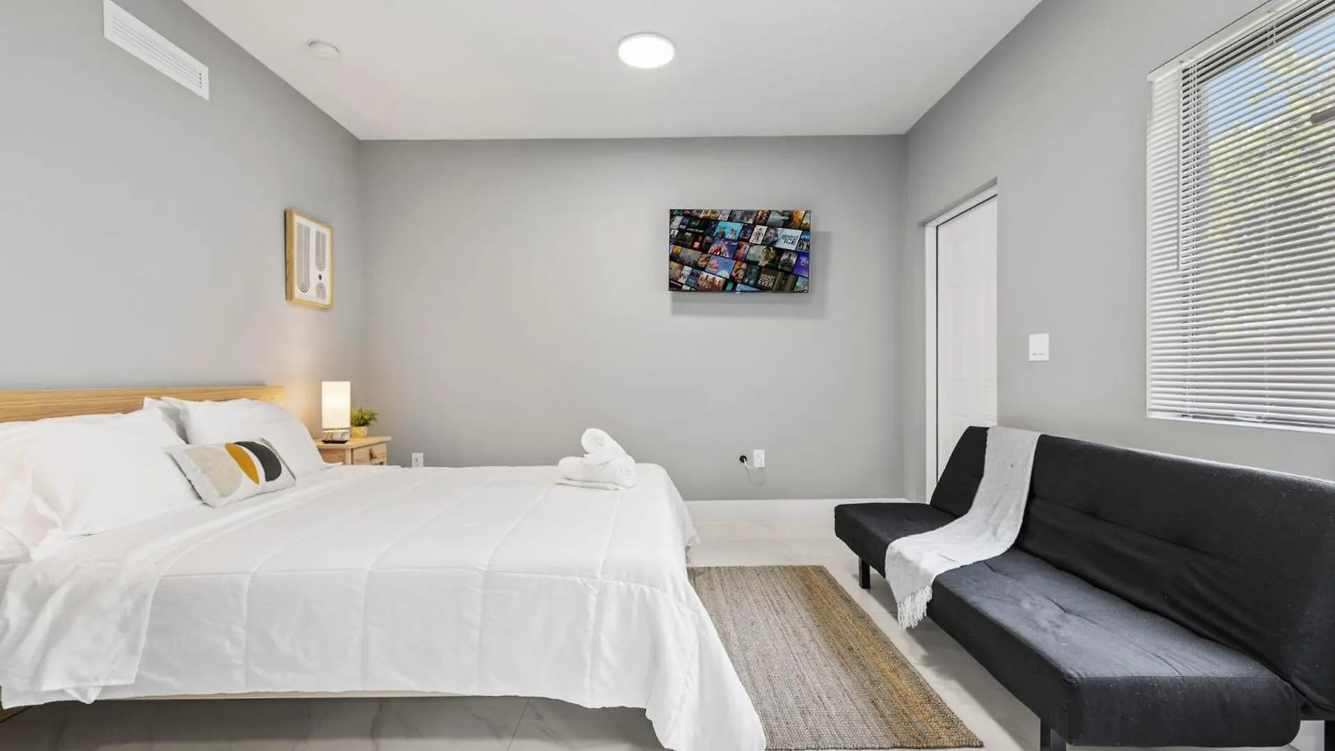 Beautifully Designed Studio In Miami