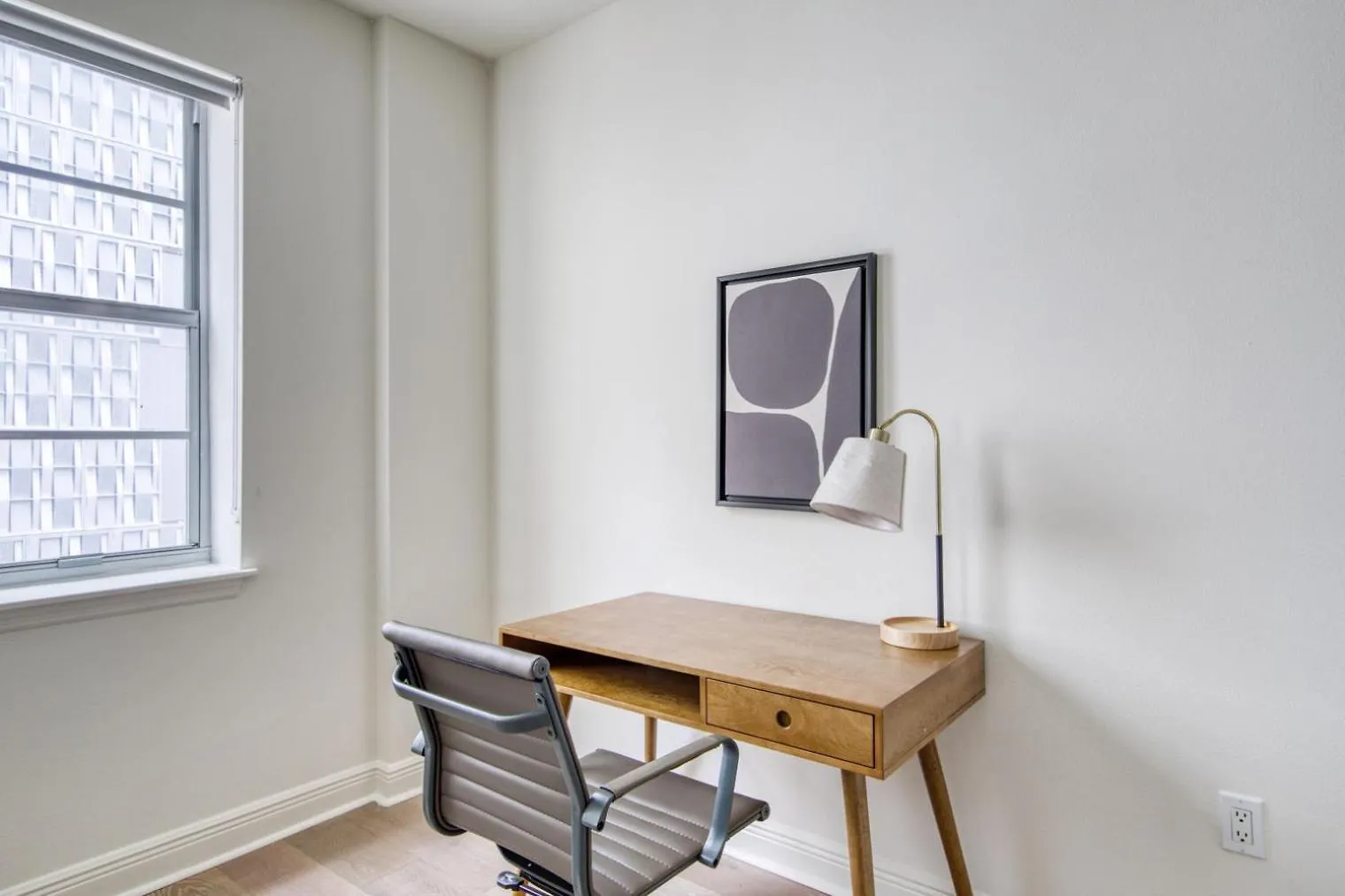 Appartement Downtown 1 Bedroom W Wd Near Bus Stations Mia-29 *