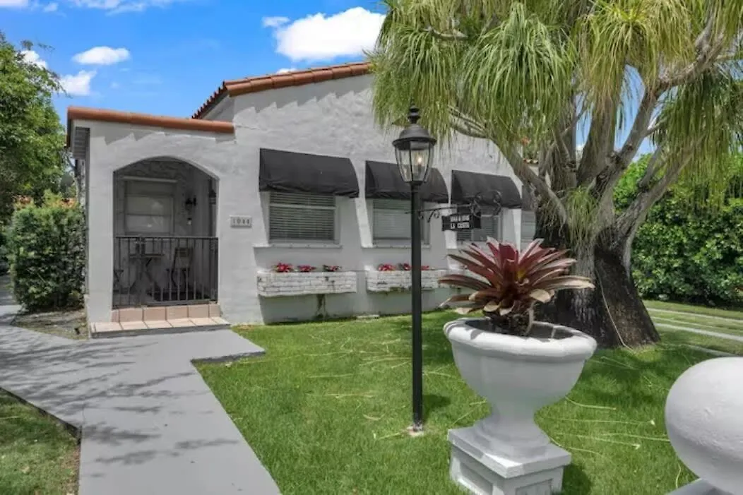 Spacious 2-2 In Heart Of Calle 8 - Family Nyaraló *