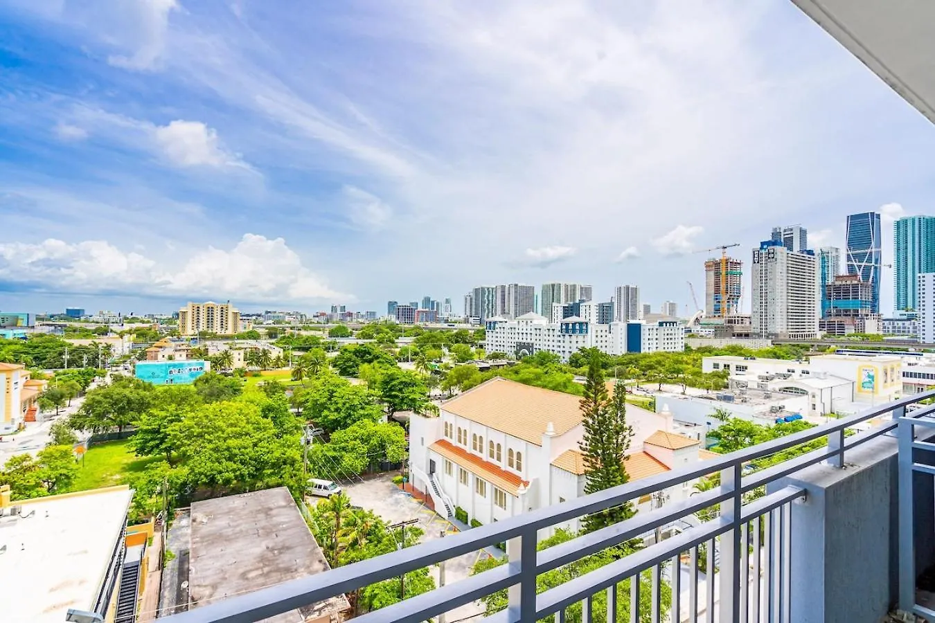 Urban Escape 3 Bed Unit Near Brickell And Wynwood