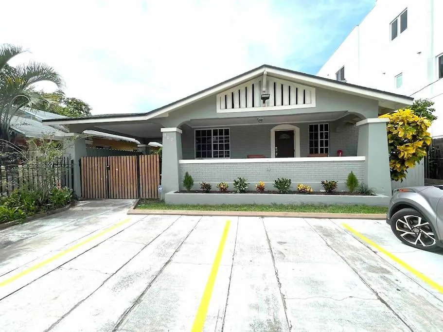 Independent In Little Havana Apartment *