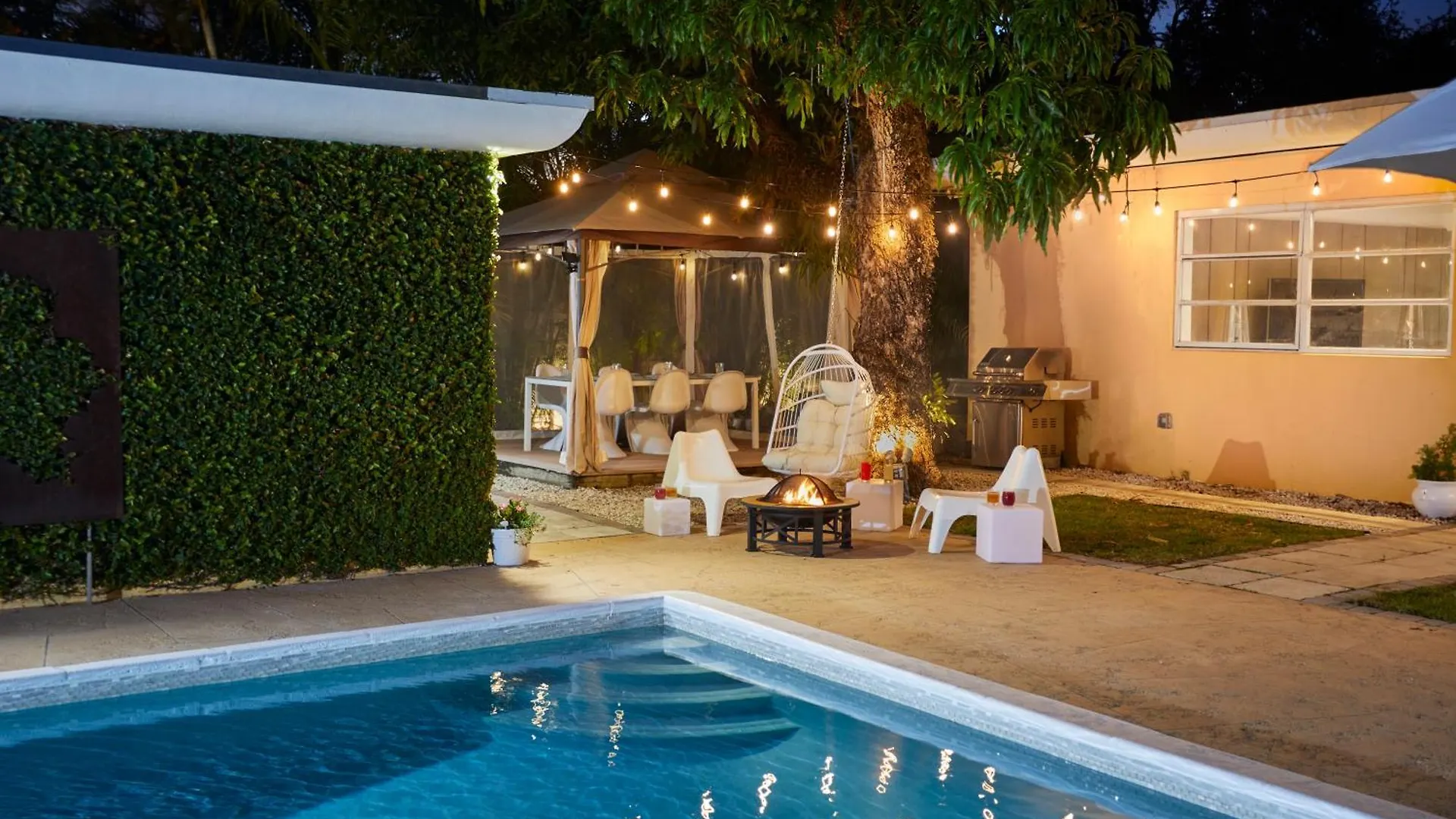 Private Pool Oasis