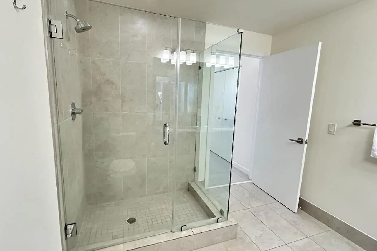 Daire Style Luxury Living In Doral,