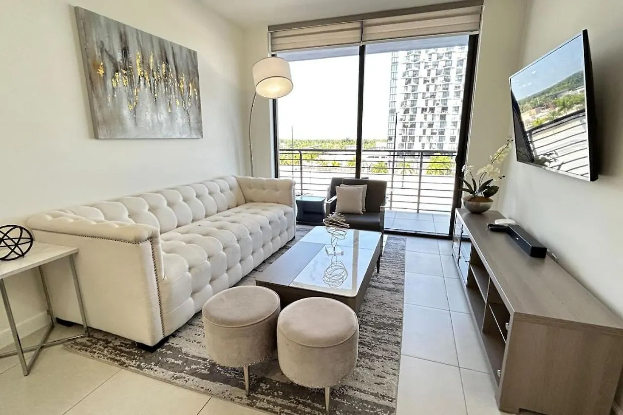 Daire Style Luxury Living In Doral,