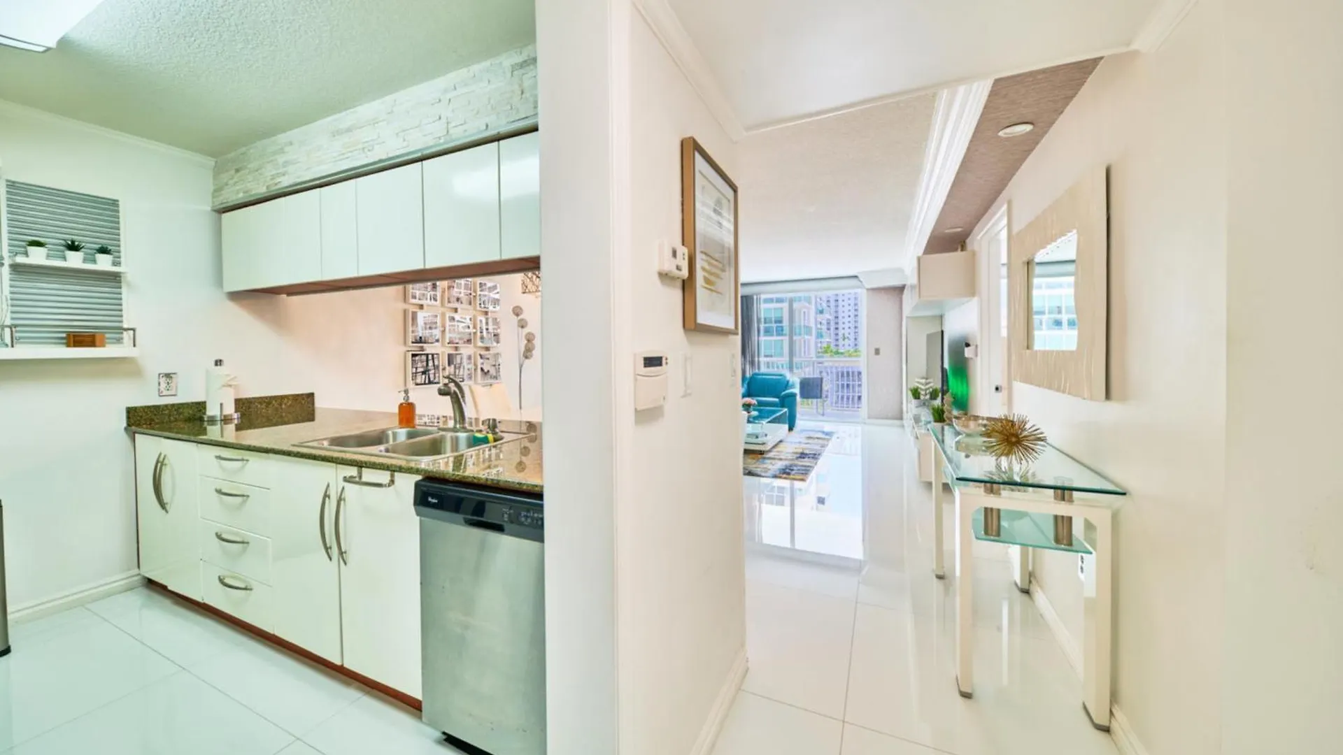 Serene View 1 Br Miami