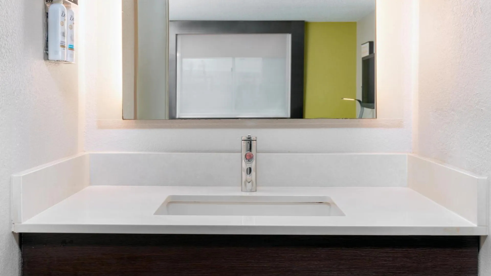 Express Miami Airport Area By Ihg Hotel 3*
