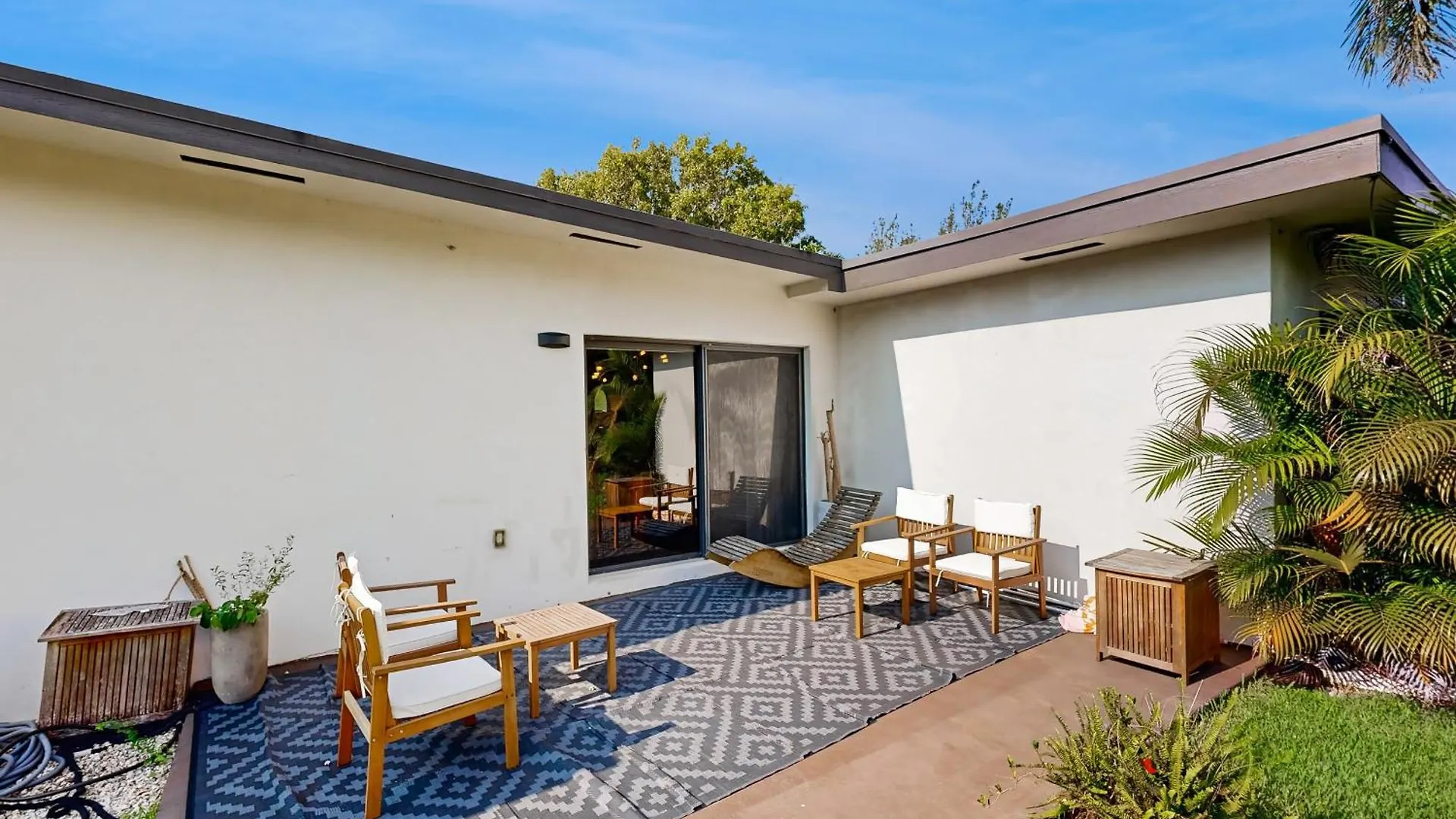Mid-century Modern Oasis 度假居 迈阿密