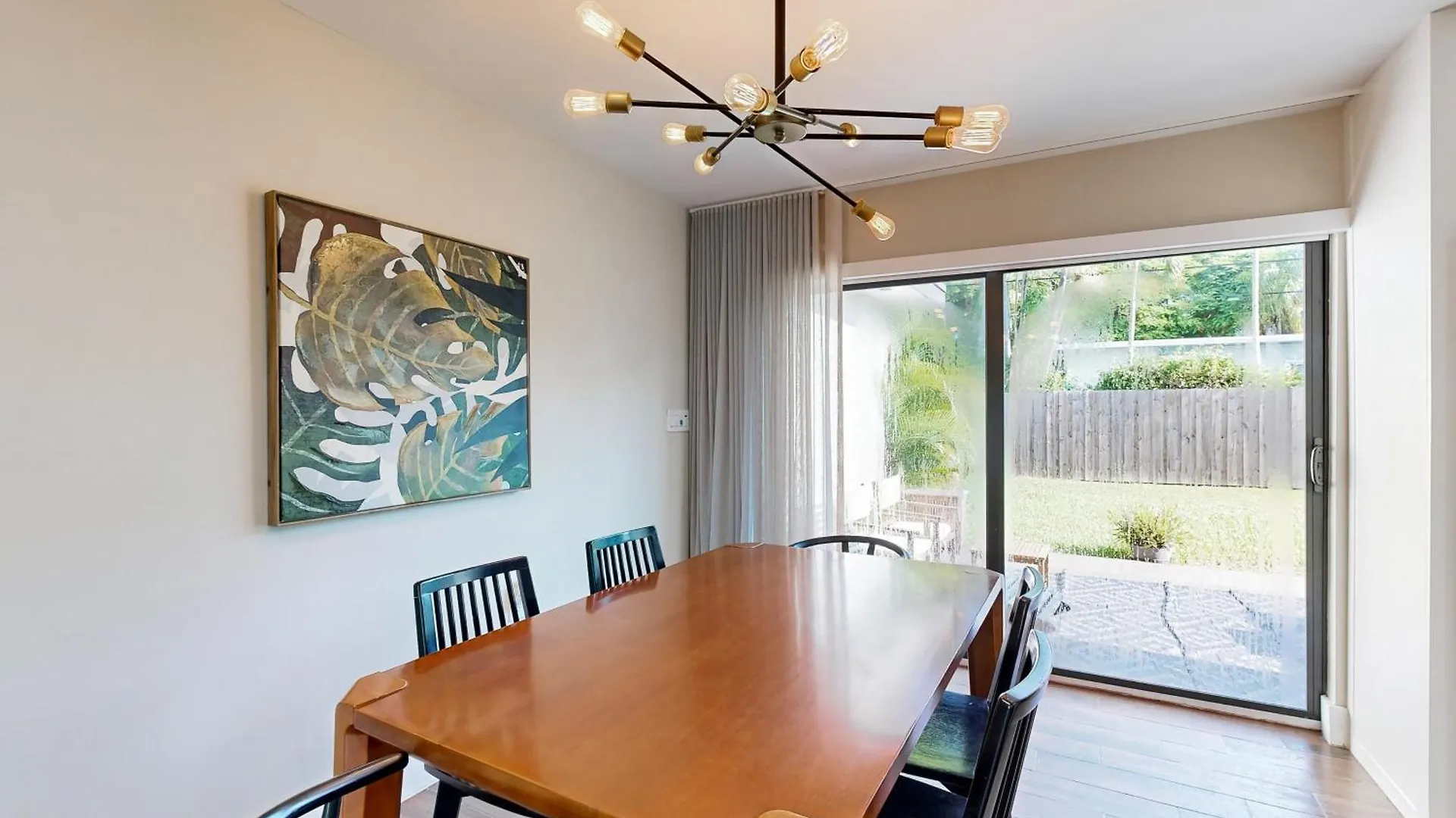 度假居 Mid-century Modern Oasis 迈阿密
