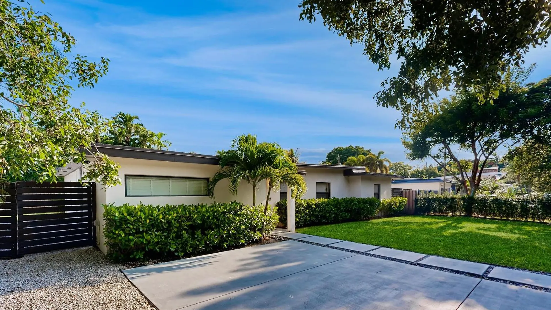 Mid-century Modern Oasis * 迈阿密