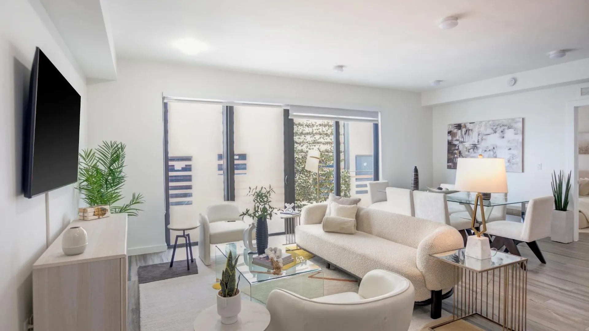 Modern 3br Ph With Rooftop Plunge Pool In Lejlighed Miami