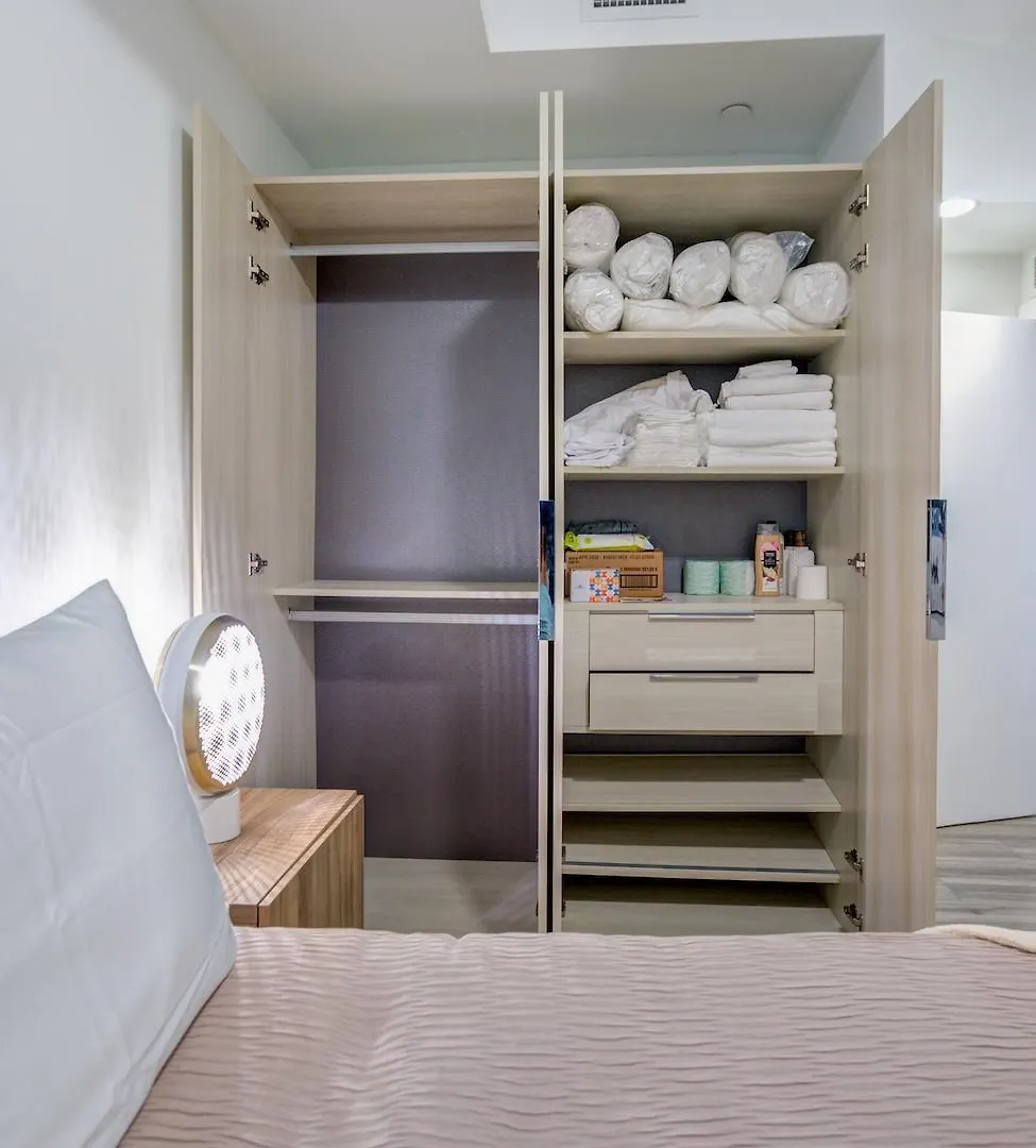 Modern 3br Ph With Rooftop Plunge Pool In *