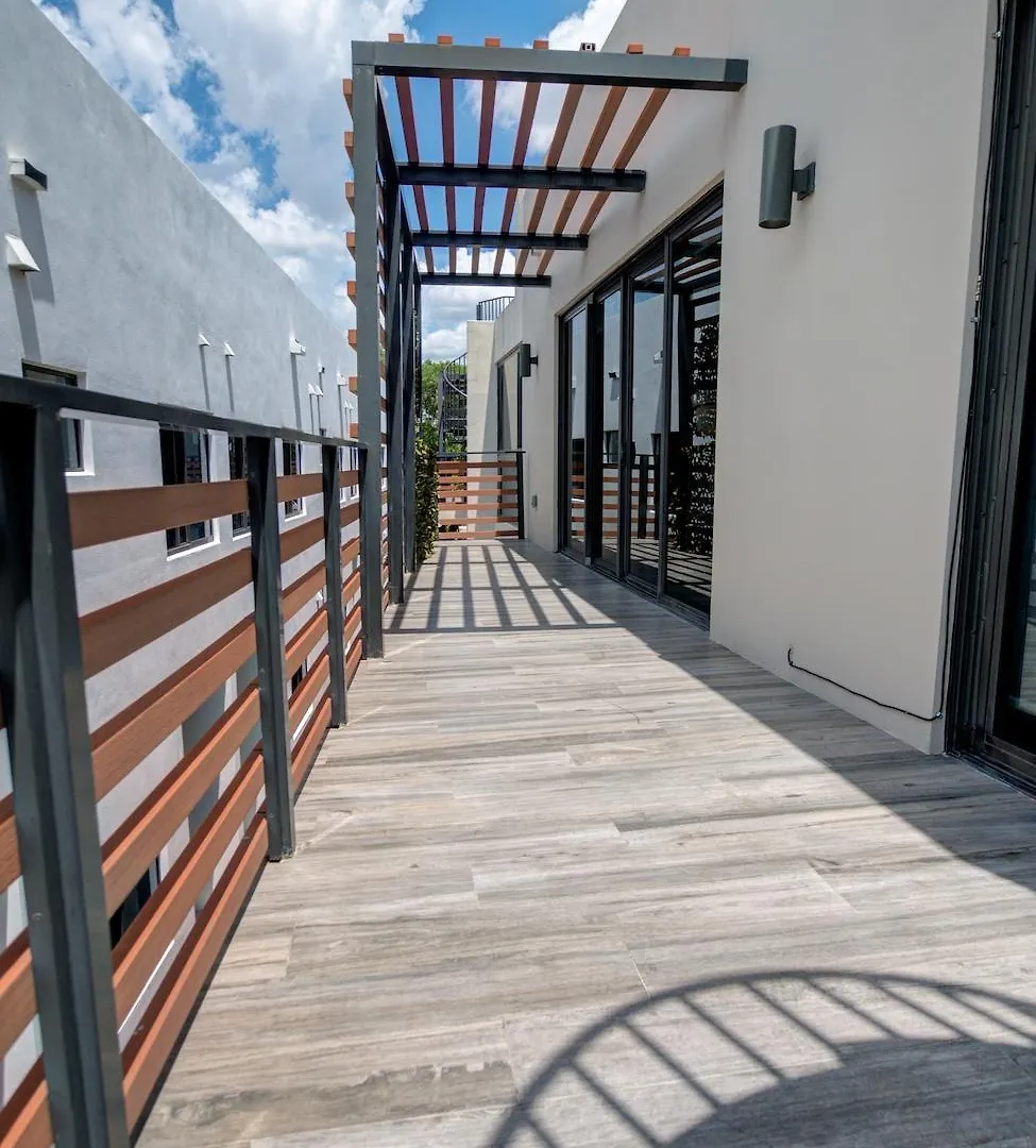 Lejlighed Modern 3br Ph With Rooftop Plunge Pool In