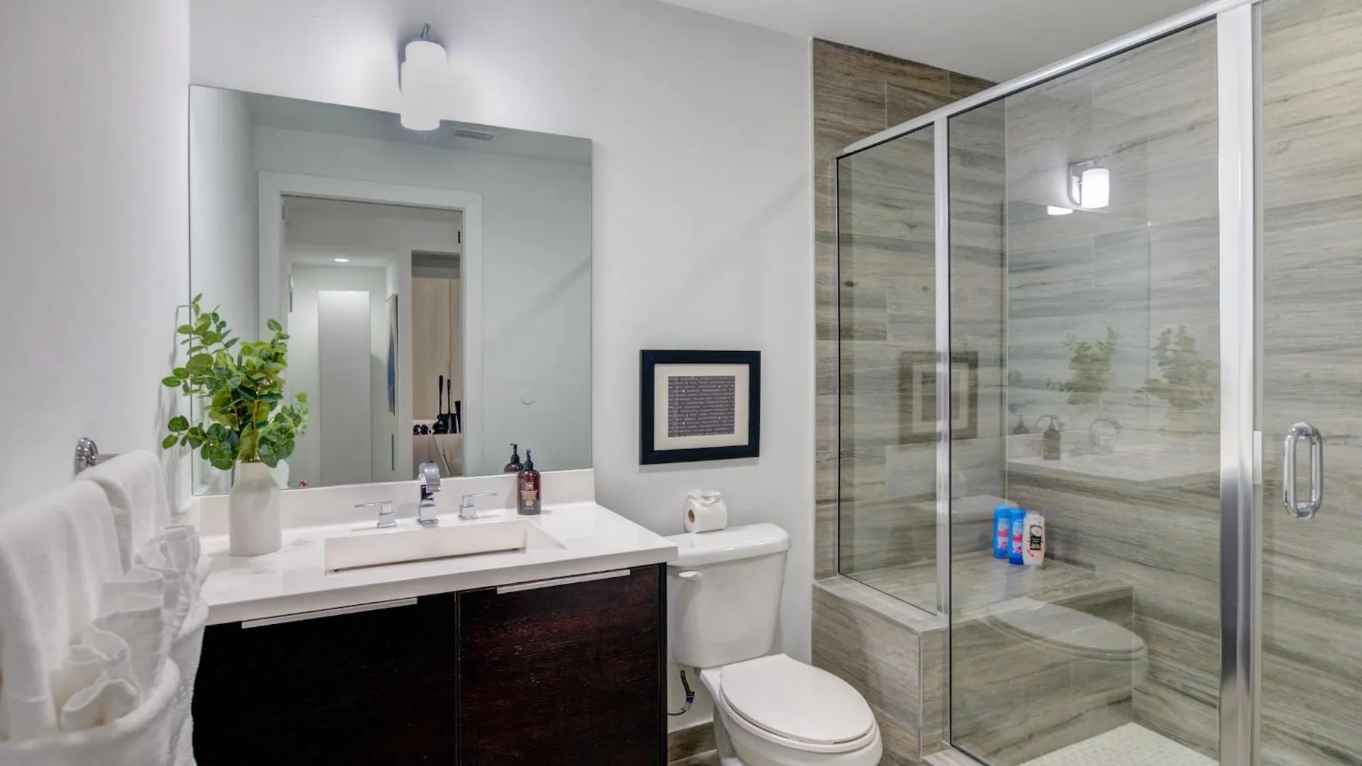 Modern 3br Ph With Rooftop Plunge Pool In