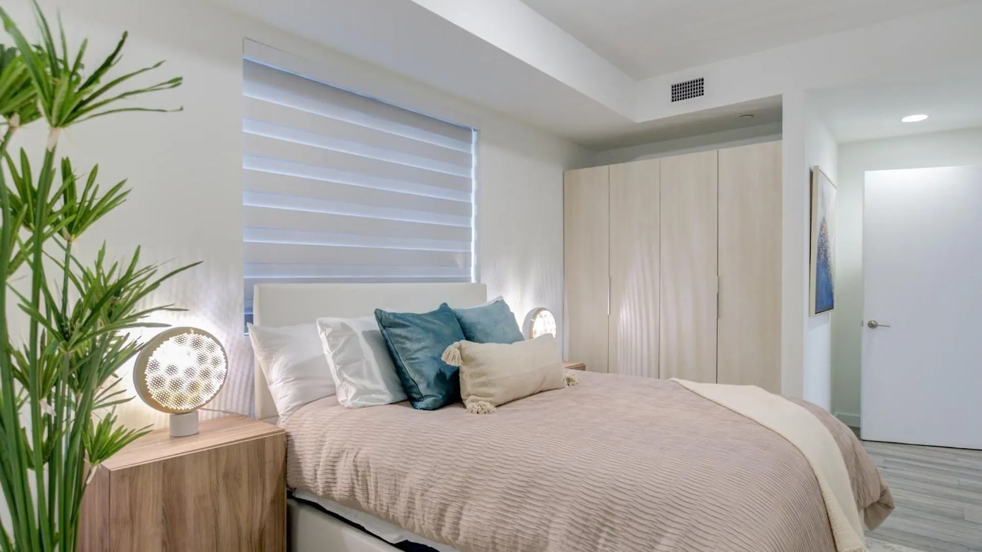 Modern 3br Ph With Rooftop Plunge Pool In Lejlighed