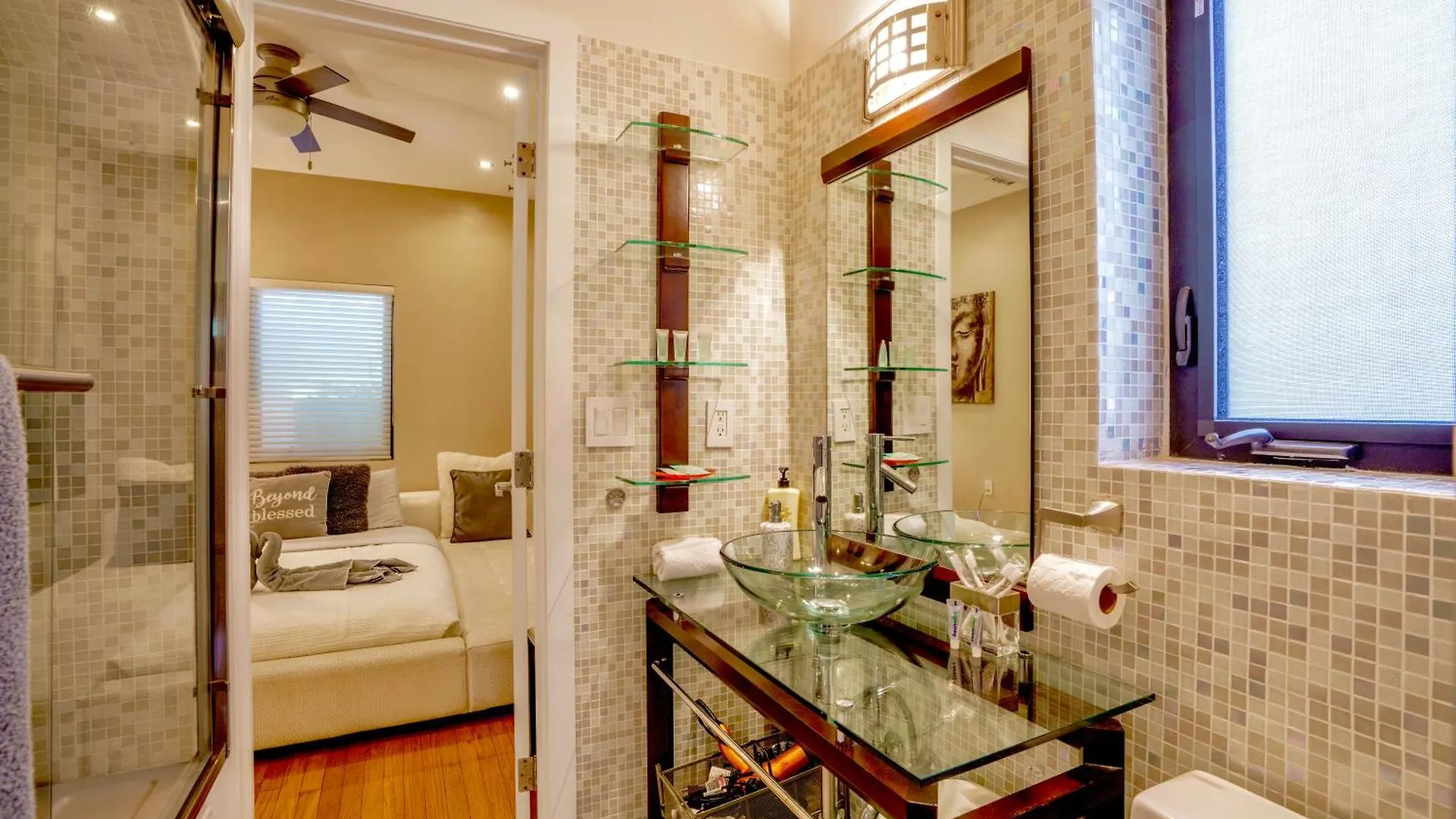 Tatil Evi Entire Private Beautiful 2 Bedroom Den House With Gated Front&back Yard And Free Parking 10min Drive To *