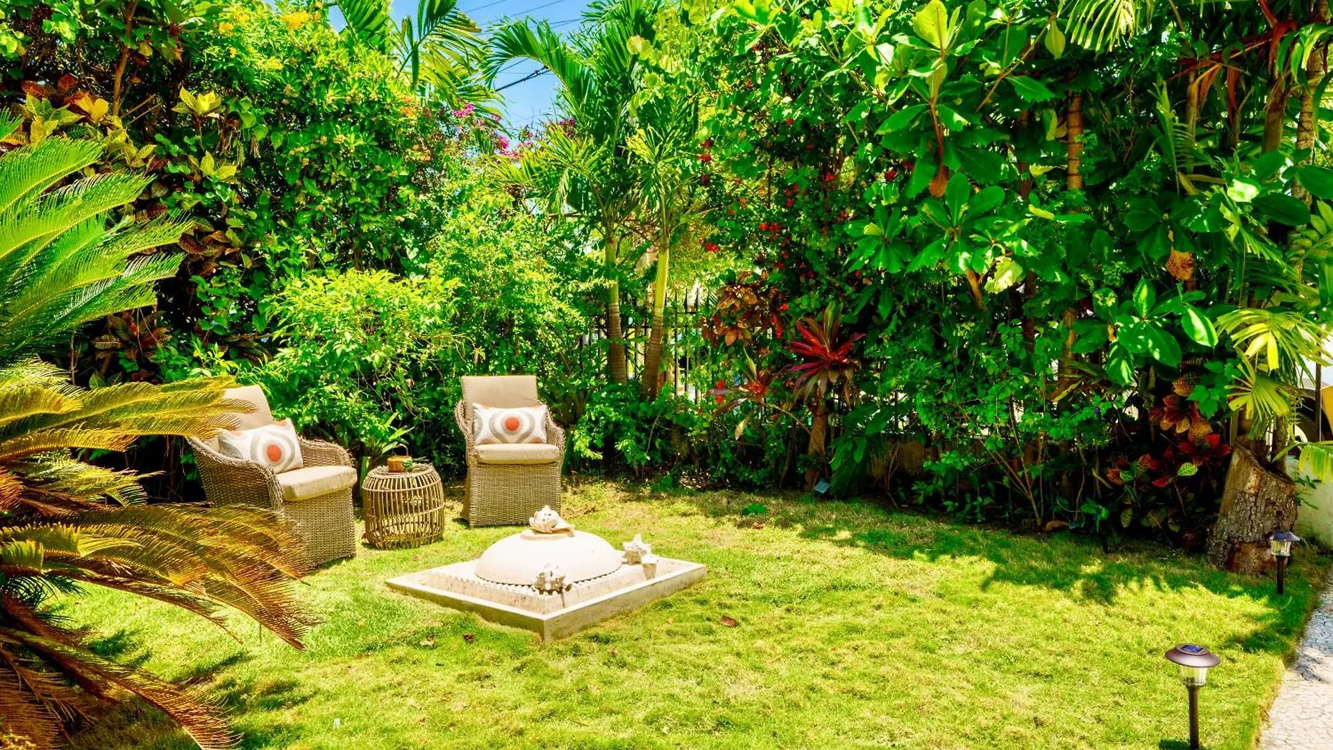 Tatil Evi Entire Private Beautiful 2 Bedroom Den House With Gated Front&back Yard And Free Parking 10min Drive To Miami