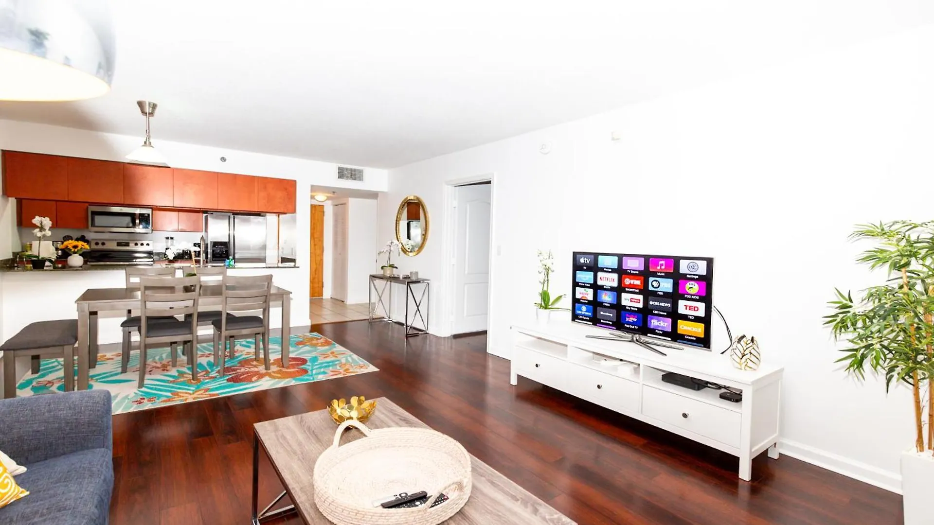 Star Yellow Brickell Apartment *